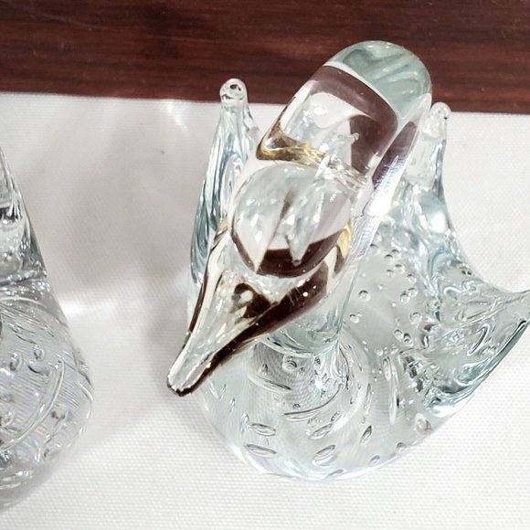 2 Controlled Bubble Art Glass Swan Paperweight Figurine 4.5" crystal bird Flaw - Picture 5 of 12